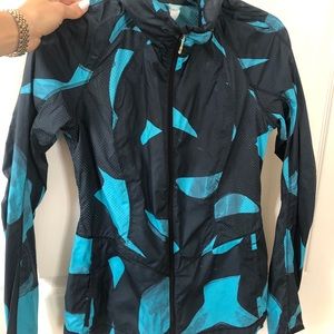Lululemon lightweight rain/running jacket